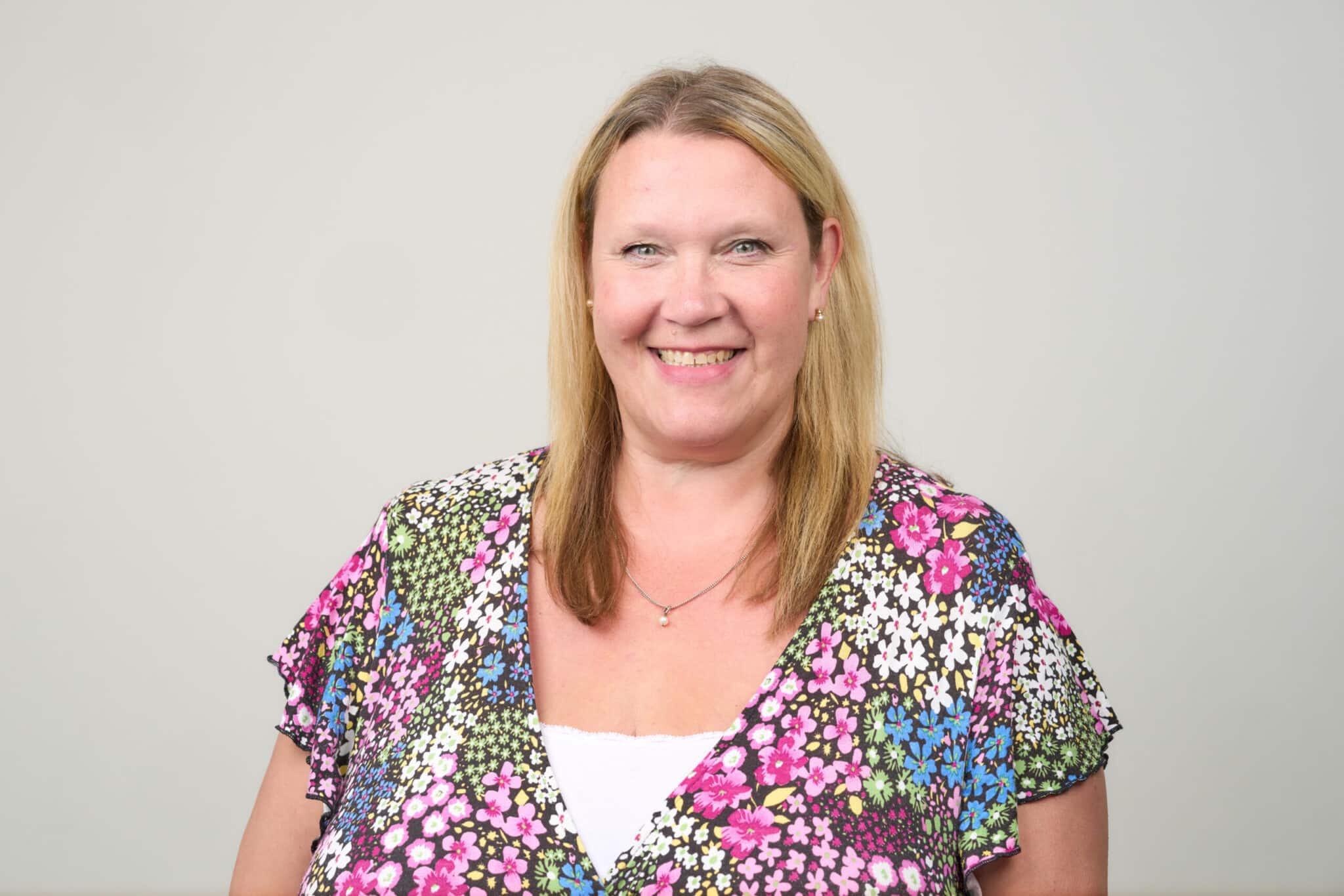 Julie Hedge